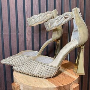 Betsey Johnson Jad Gold Pearl Mesh Heels Size 9 | Vegas Sparkle Party Glam